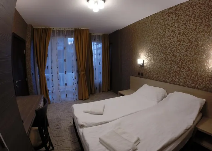 Апартаменты Vip Dobrevi *